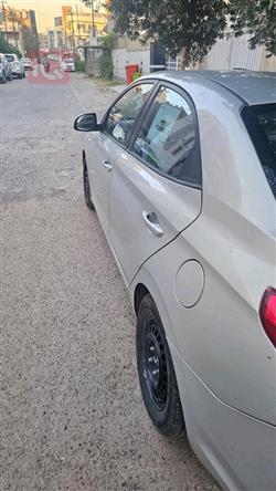 هيونداي رينا